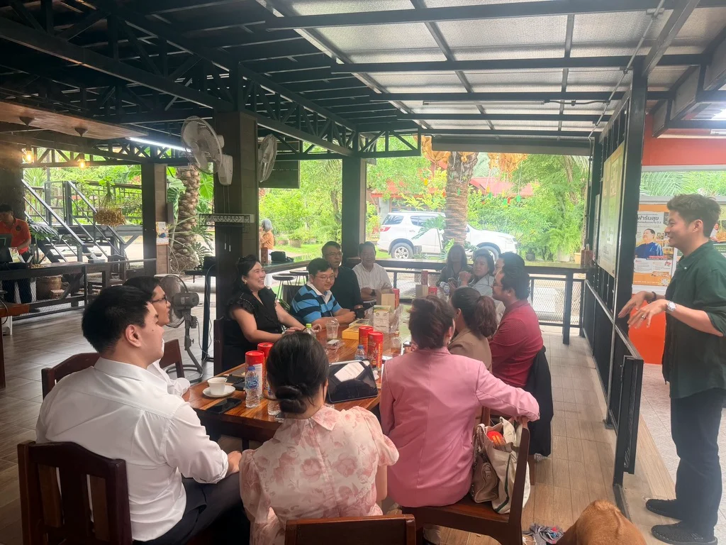 นักธุรกิจแลกเปลี่ยน Connection และ Referral Partner ในกิจกรรม IDEAL Connect นักธุรกิจแลกเปลี่ยน Connection และ Referral Partner ในกิจกรรม IDEAL Connect